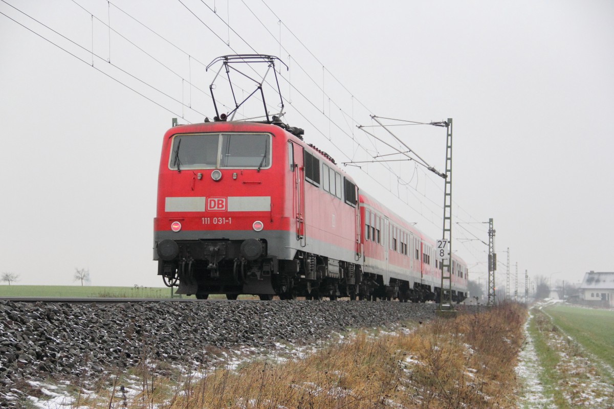 111 031-1 DB Regio bei Reundorf am 06.01.2015.