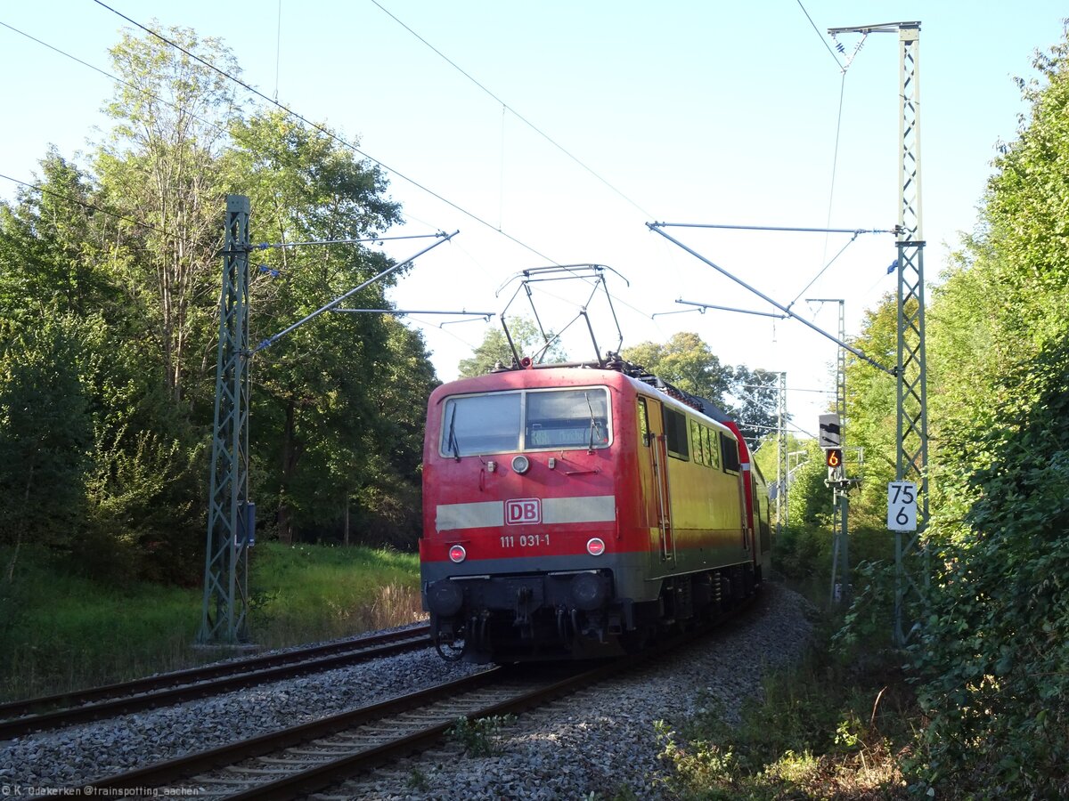 111 031 mit der RB6 nach München kurz vor Murnau. 
