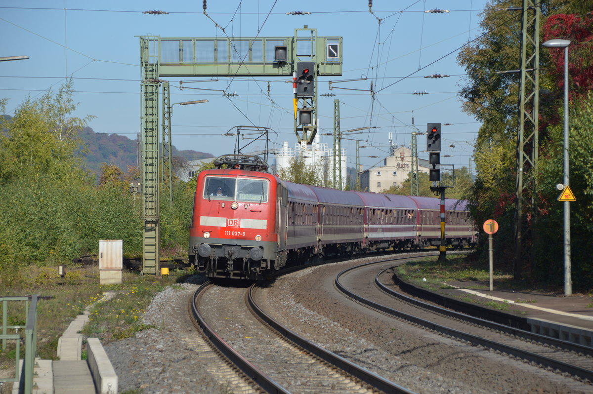 111 037-8 zieht den Flirt Express

Aufnahme Ort: Oberlahnstein
Aufnahme Datum: 06.10.2018