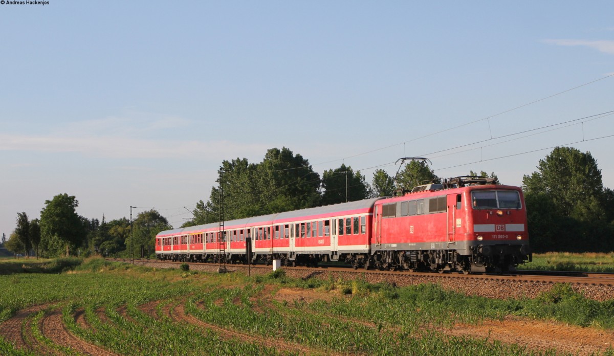 111 060-0 mit dem RE 26527 (Offenburg-Schliengen) bei Riegel 13.6.14