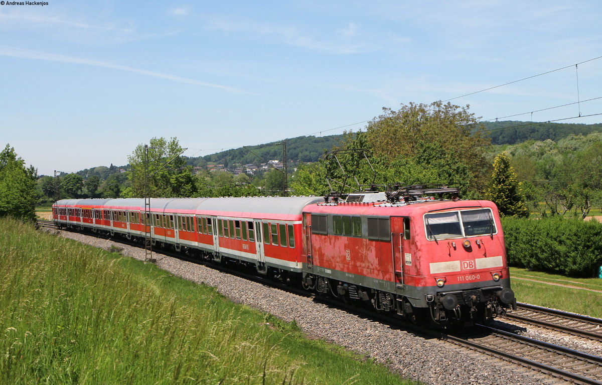 111 060-0 mit der RB 17065 (Offenburg-Neuenburg(Baden)) bei Kollmarsreute 17.5.17