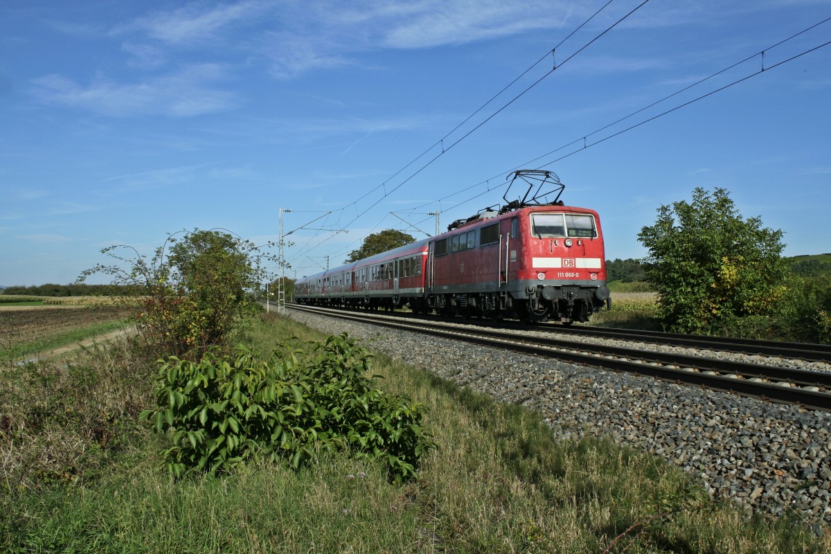 111 060-0 mit der RB 26566 von Neuenburg (Baden) ber Freiburg (Breisgau) Hbf nach Offenburg am Nachmittag des 19.10.13 nrdlich von Hgelheim.