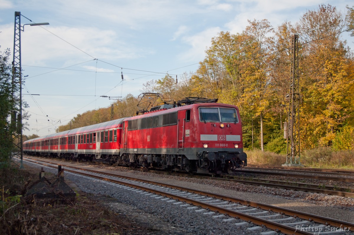 111 060 mit RB 26575 in der Riegeler Überholung (22.10.2013).