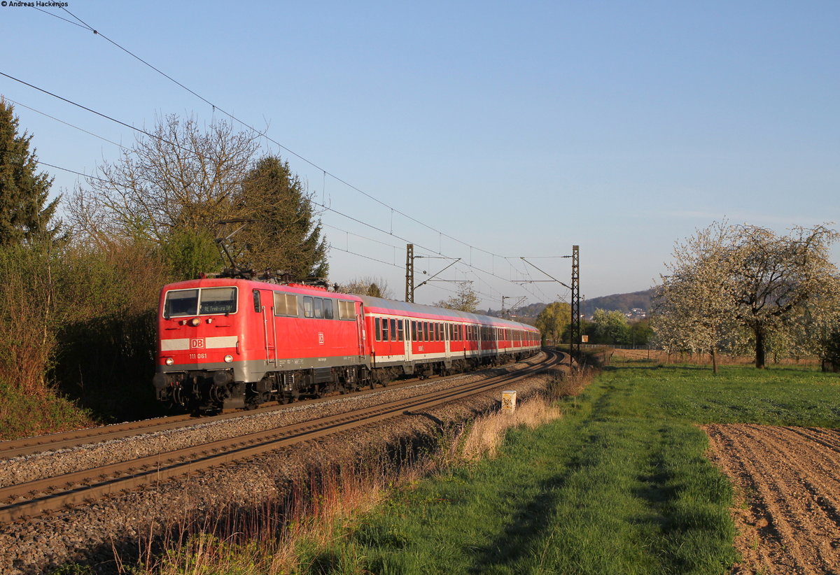 111 061-8 mit dem RB 17091 (Emmendingen-Freiburg(Breisgau) Hbf) bei Kollmarsreute 7.4.17
