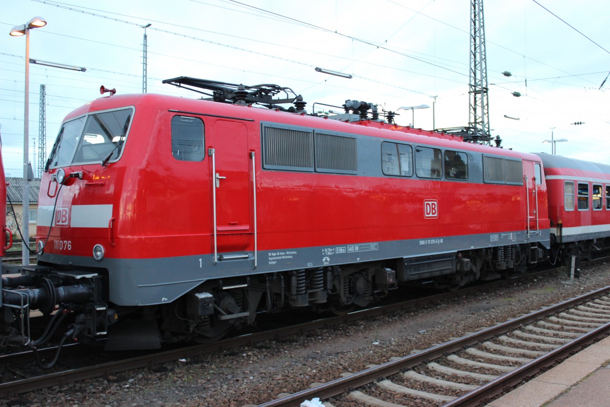 111 076, auf den Weg in Richtung Stuttgart.
