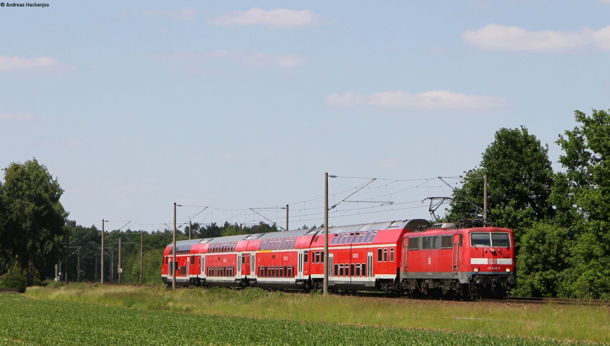 111 092-3 mit dem RE 26229 (Emden Hbf-Münster(Westf)Hbf) bei Emsbüren 11.6.15