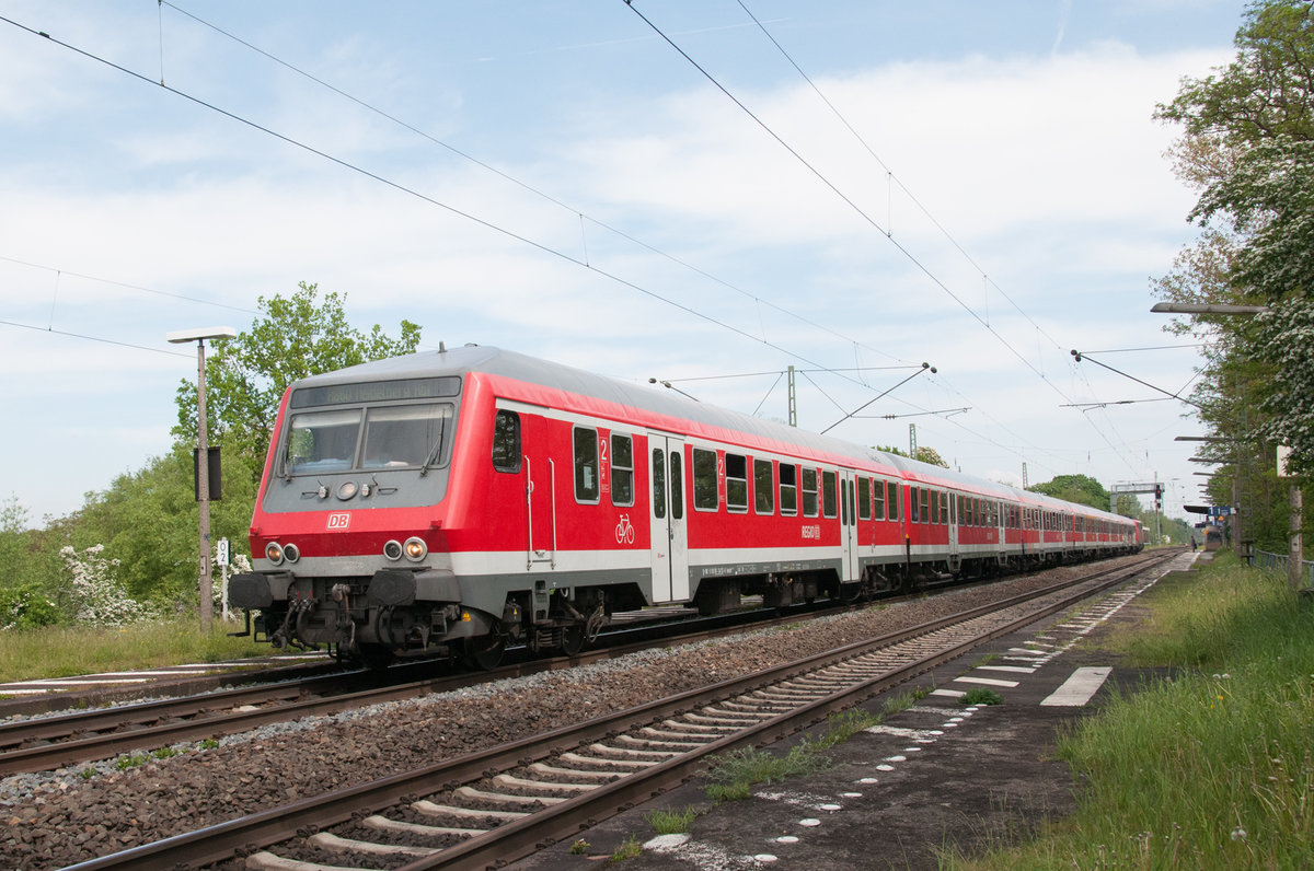 111 108 pushing, Eberstadt station, 11 May 2016