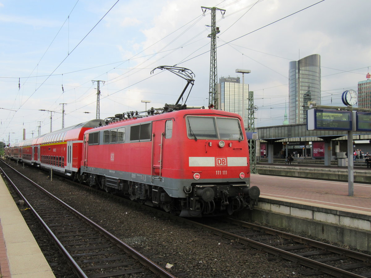 111 111-1 mit RE 4 nach Aachen in Dortmund HBf. 17.7.2016