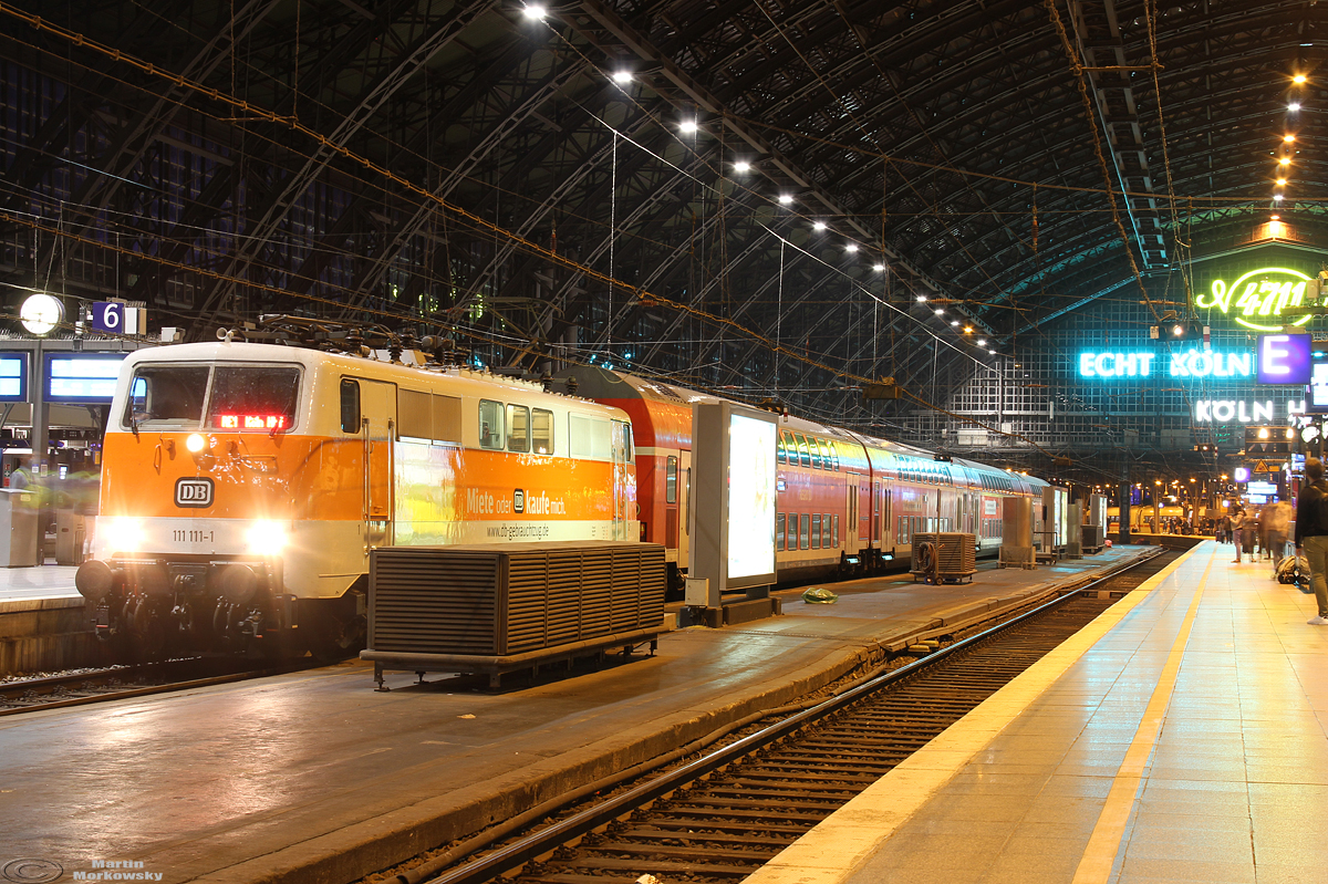 111 111 am RB48 in Köln Hbf am 17.09.2021