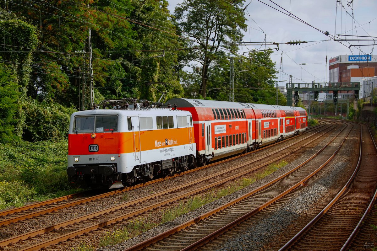 111 111 DB  Miet & Kaufmich  mit RB48 Ersatzzug in Wuppertal, am 10.09.2021.