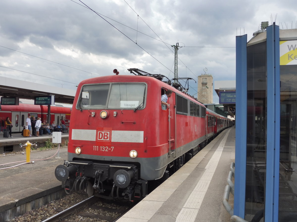 111 132 mit IRE nach Tübingen am 14.07.17 am Stuttgarter Hbf