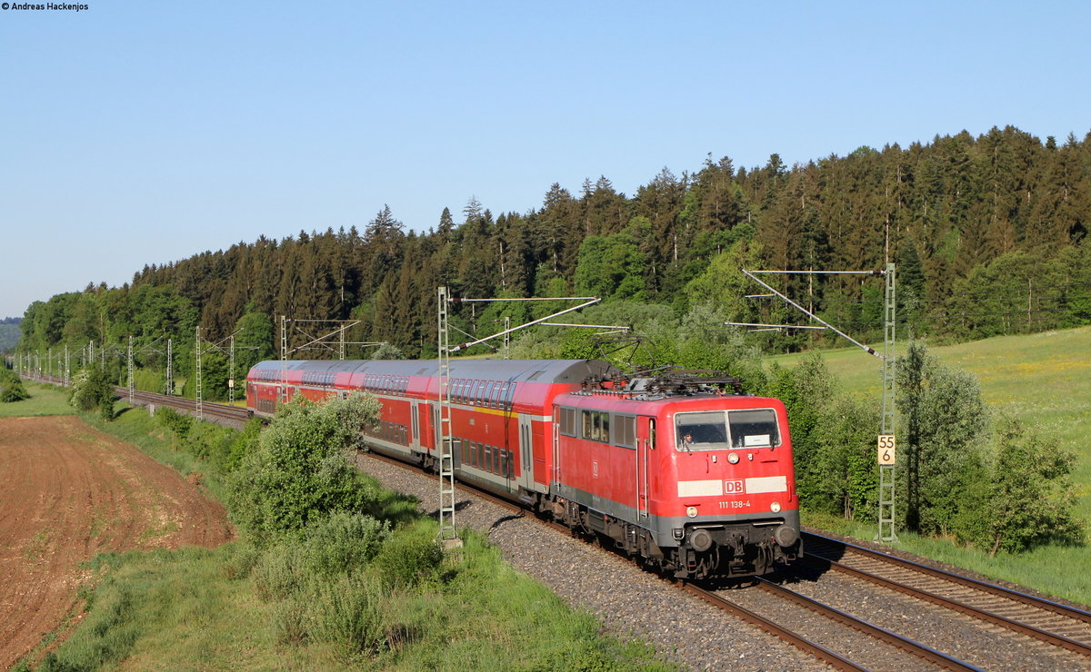 111 138-4 mit dem RE 19409 (Stuttgart Hbf-Aalen Hbf) bei Iggingen 7.5.18