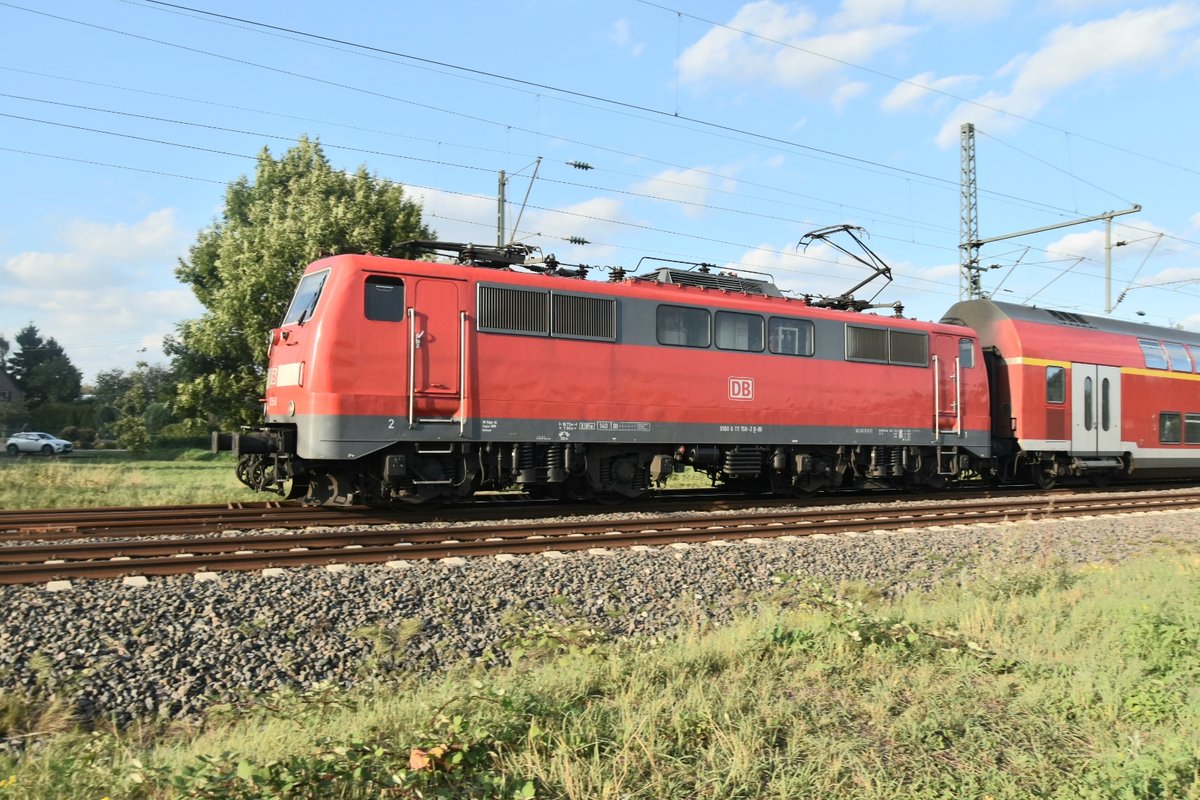 111 158-2 mit RE4 nach Aachen verspätet durch Kleinenbroich. 12.9.2019