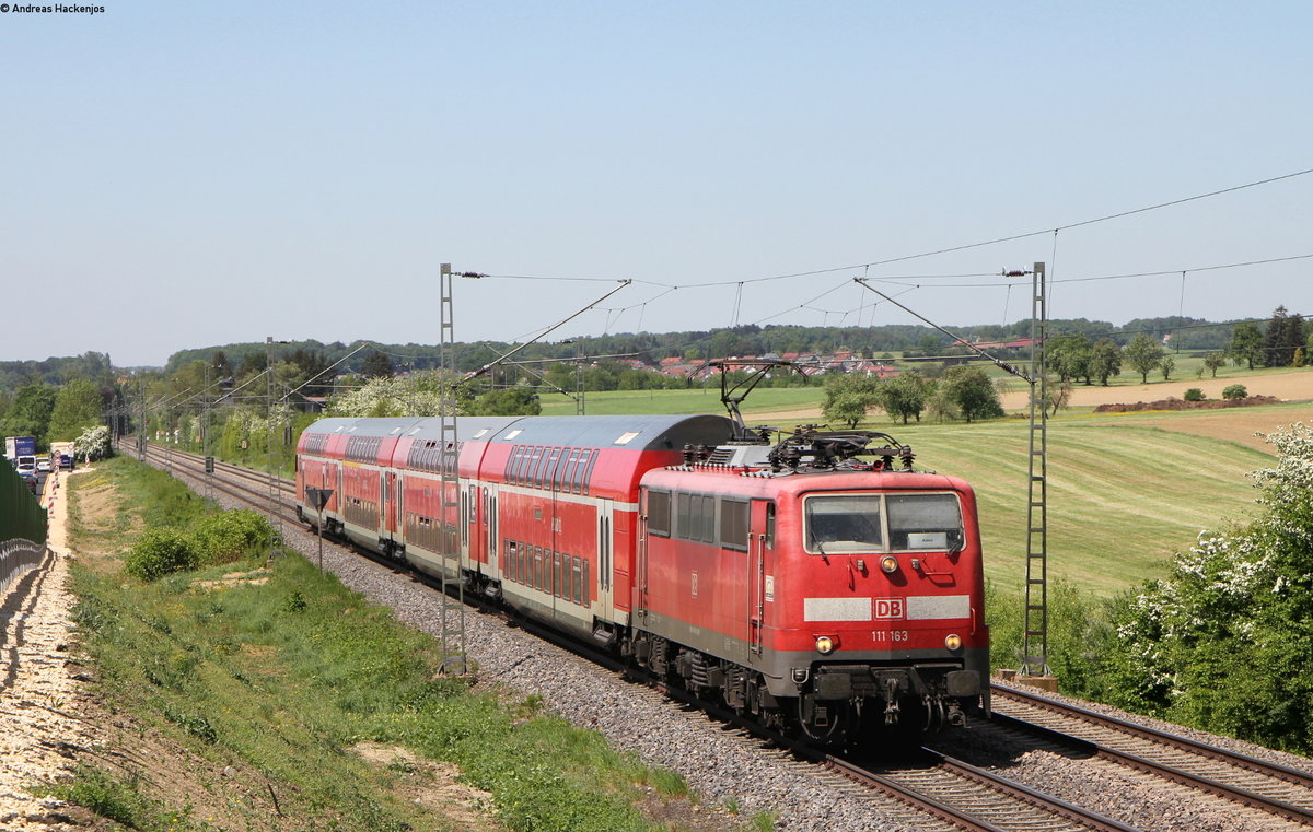 111 163-2 mit dem RE 19419 (Stuttgart Hbf-Aalen) bei Mögglingen 7.5.18