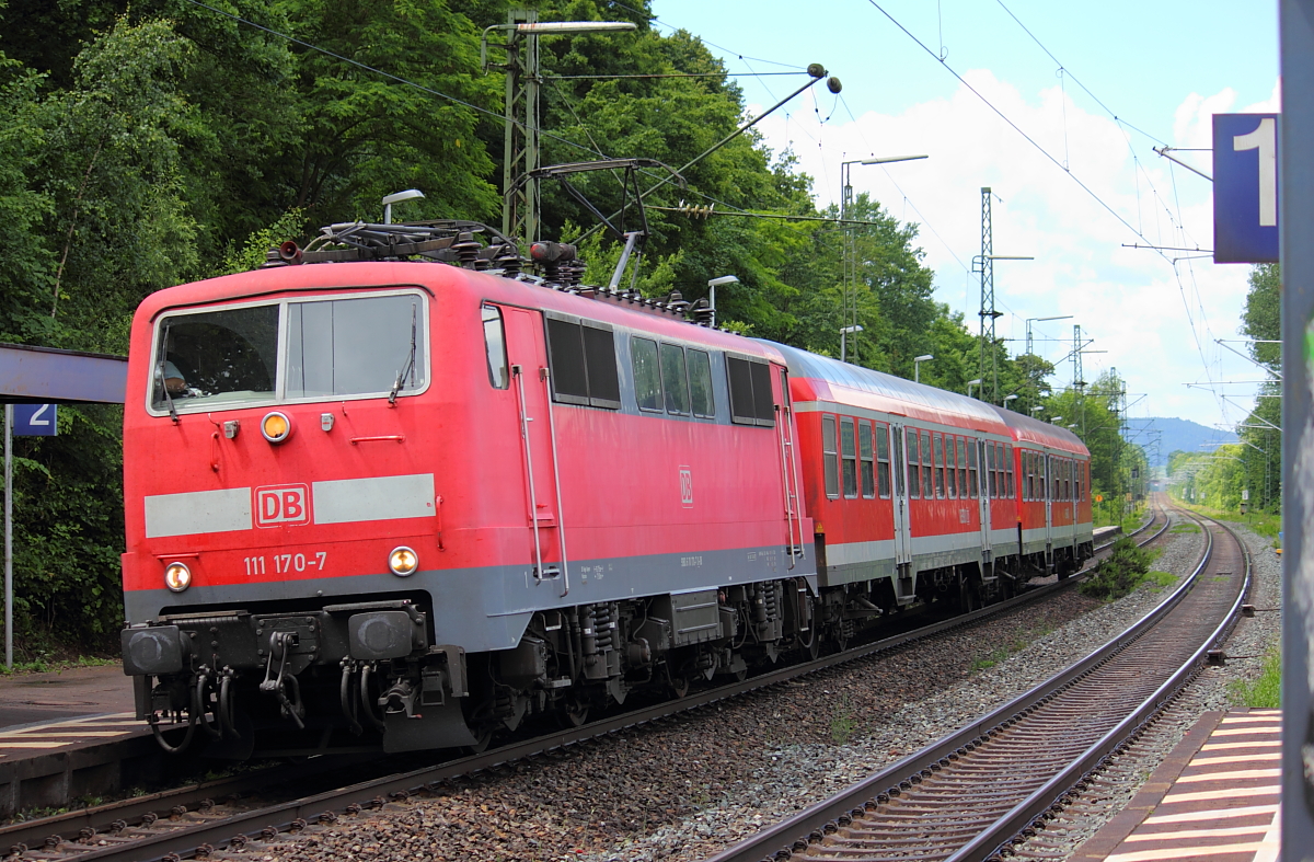 111 170-0 DB Regio in Michelau/ Oberfranken am 09.06.2012.