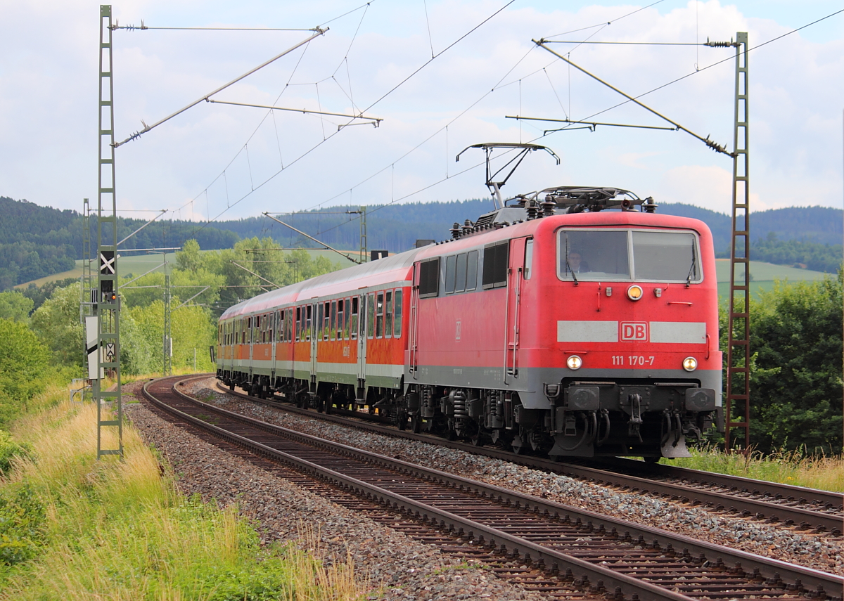 111 170-7 DB Regio bei Redwitz/ Rodach am 21.06.2012. 