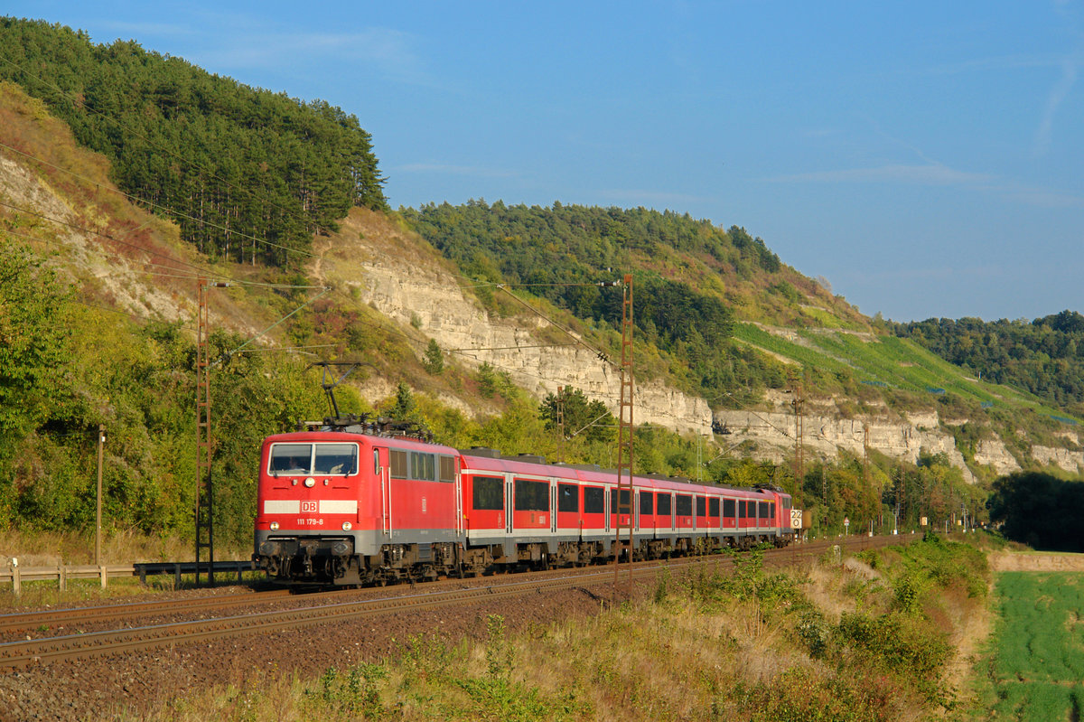 111 179 mit einem RE am 24.09.2011 bei Karlstadt. 
