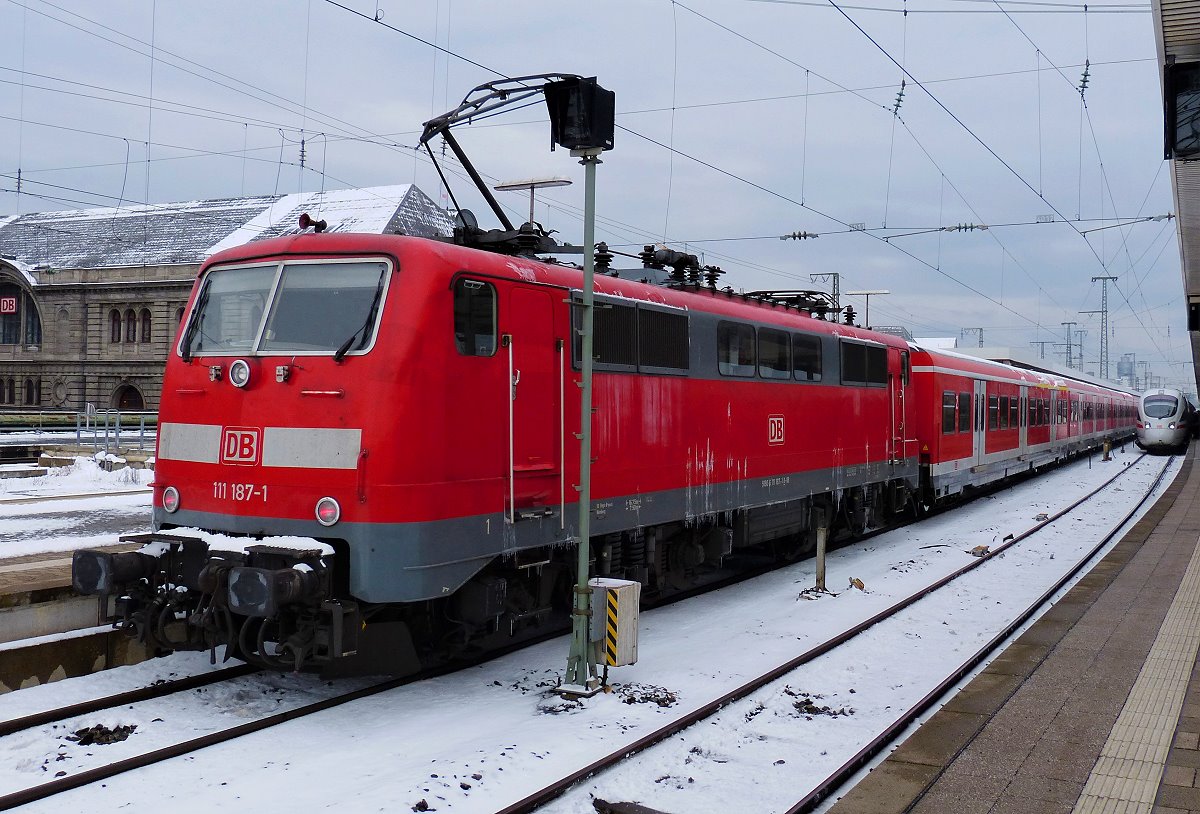 111 187-1 Bahnhof Nürnberg 18.03.2018
