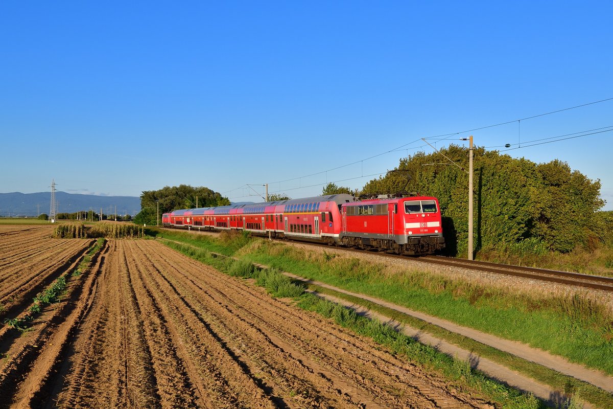 111 188 mit einem RE am 18.09.2019 bei Otzing.