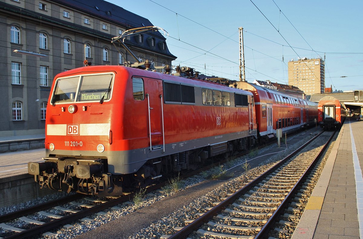 111 201-0 hat am 13.8.2017 den RE4872 von Mittenwald nach München Hauptbahnhof gebracht.