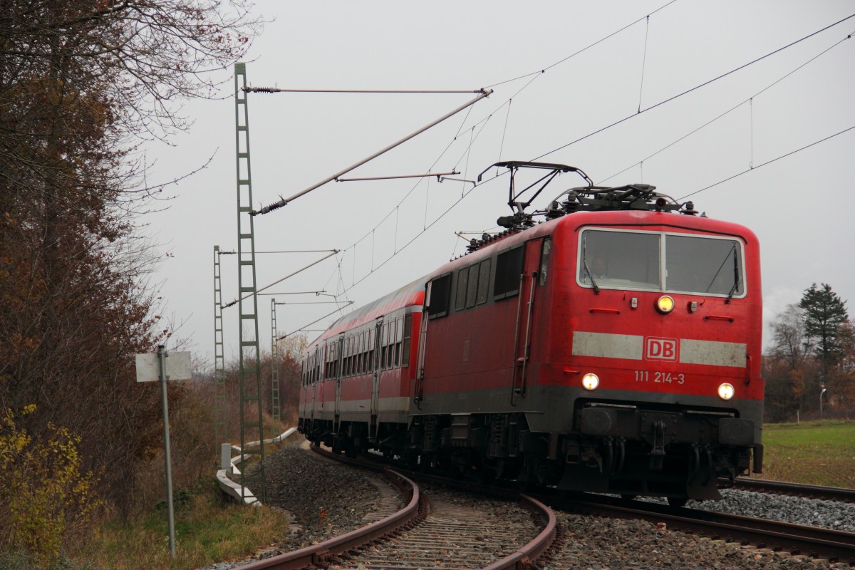 111 214-3 DB Regio bei Redwitz am 26.11.2013. 