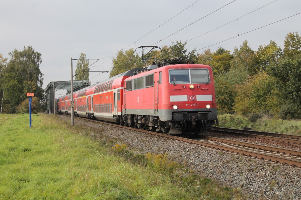 111 215-0 der DB bei Woltorf am 18.10.2015