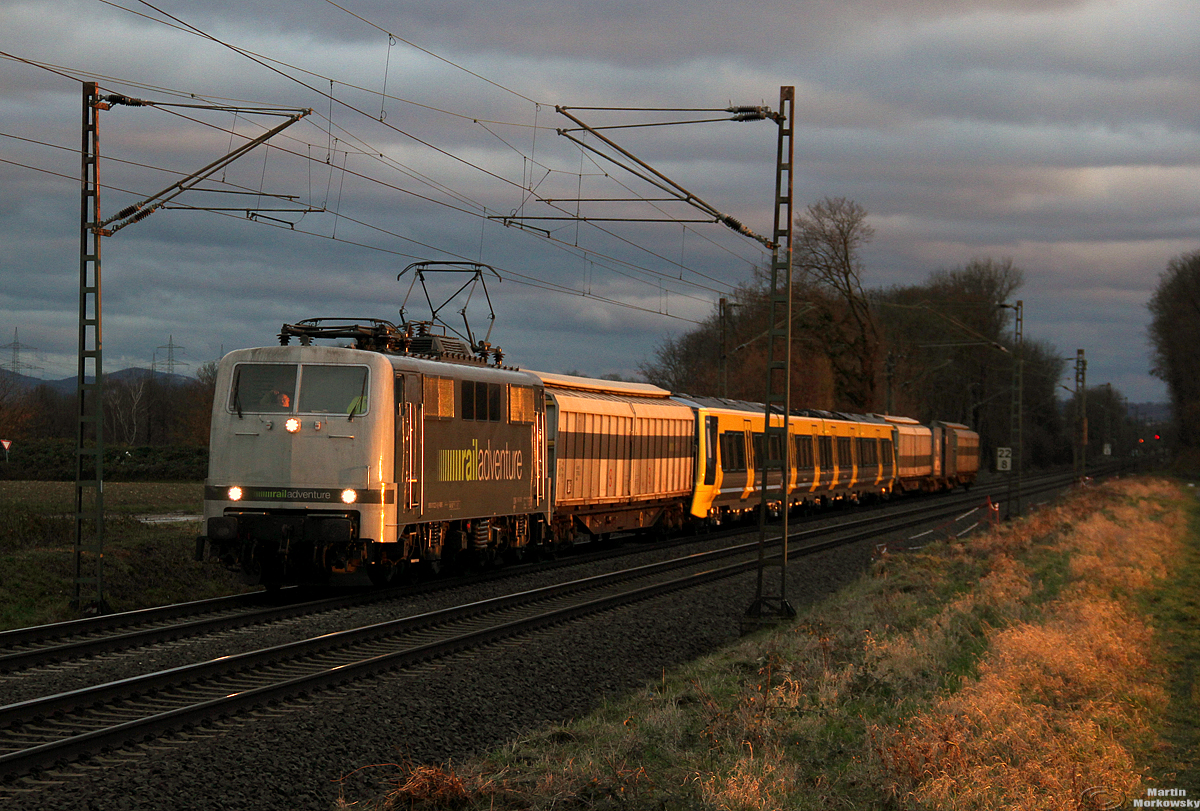 111 222 mit der Überführung einer brit. U Bahn bei Bornheim am 21.12.2019