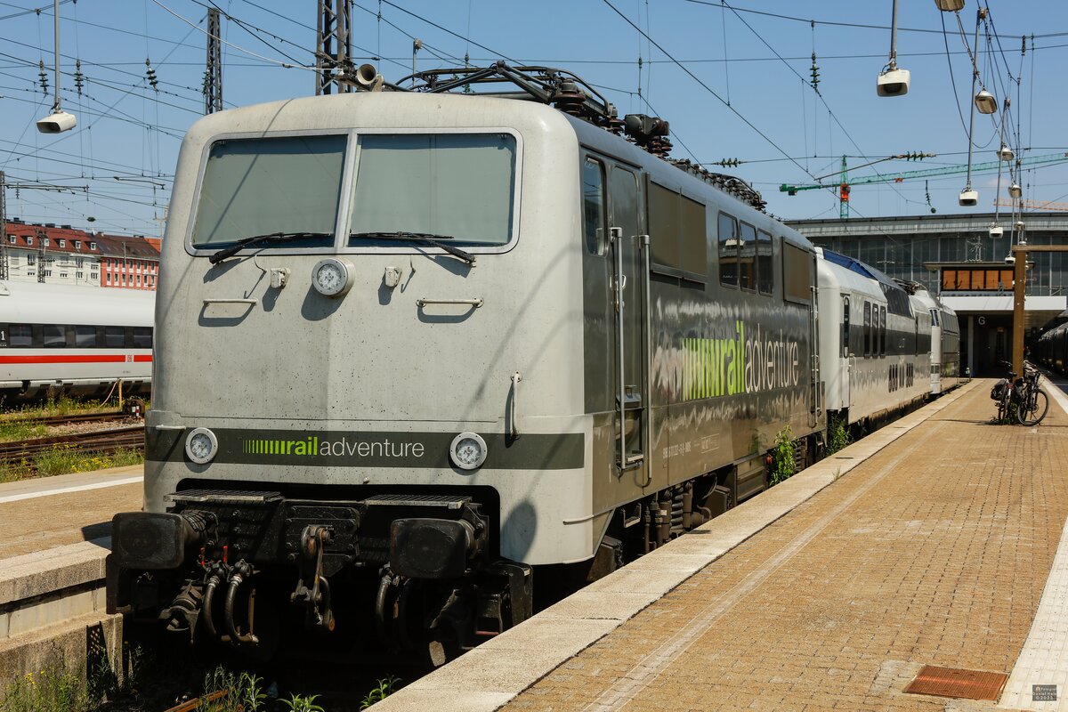 111 222 Railadventure in München Hbf, Juni 2023.