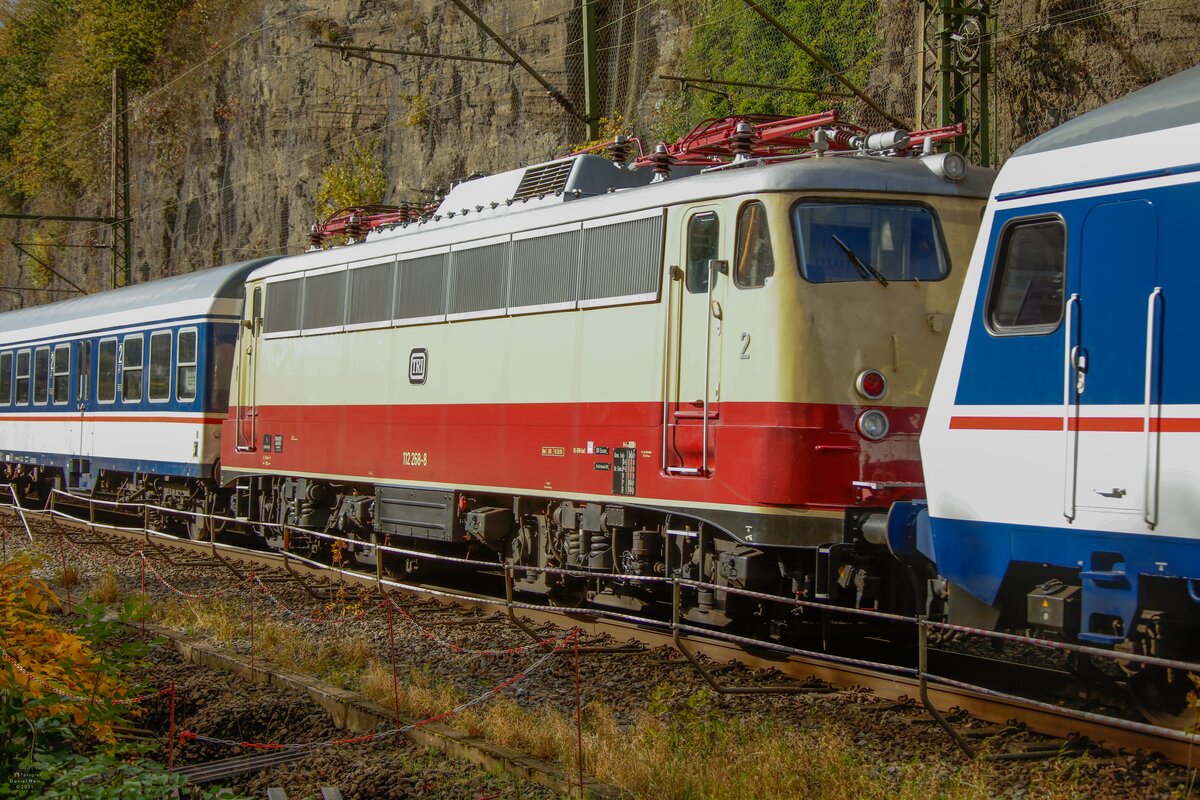 111 268-8 TRI in Ennepetal, Oktober 2021.