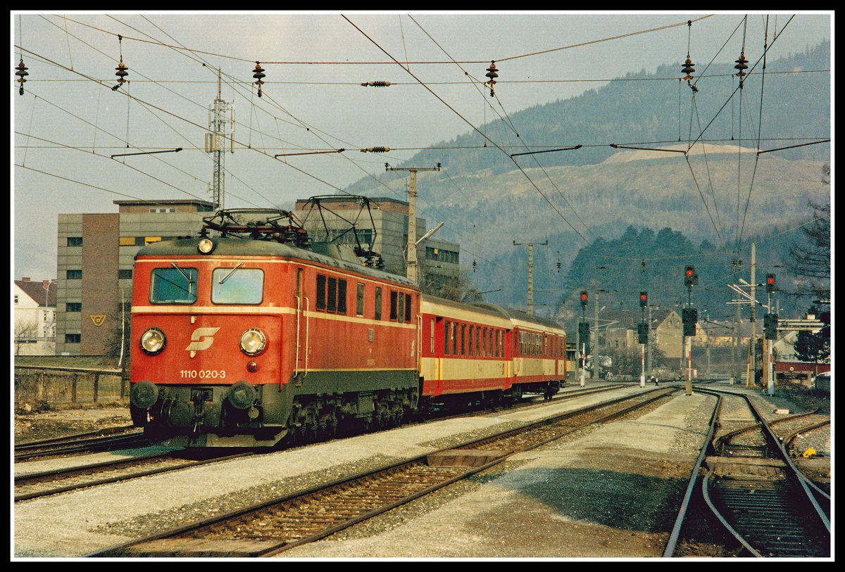 1110.020 mit R4474 in Leoben Göß am 15.03.1999