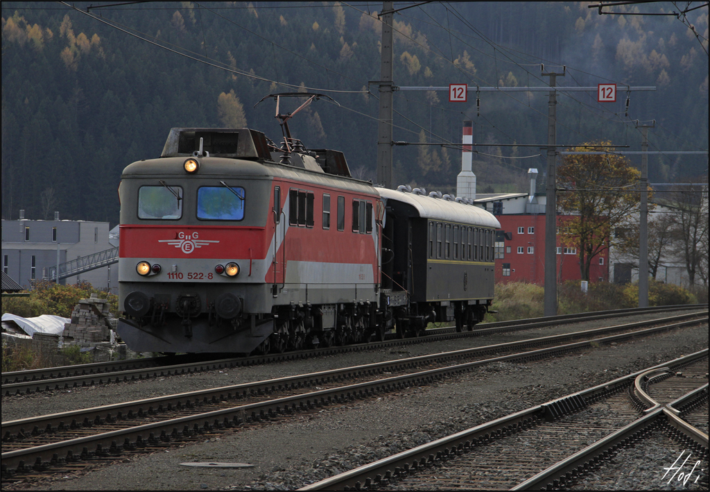 1110.522 mit WLB SGAG 95187 (Vmax 40) von Selzthal nach Fentsch-St.Lorenzen.
Gaishorn am See 12.11.13