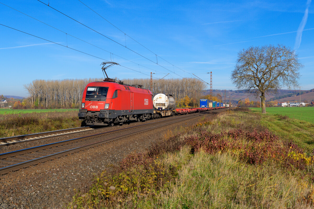 1116 077 ÖBB  Christof  mit einem KLV-Zug bei Retzbach-Zellingen Richtung Würzburg, 18.11.2020