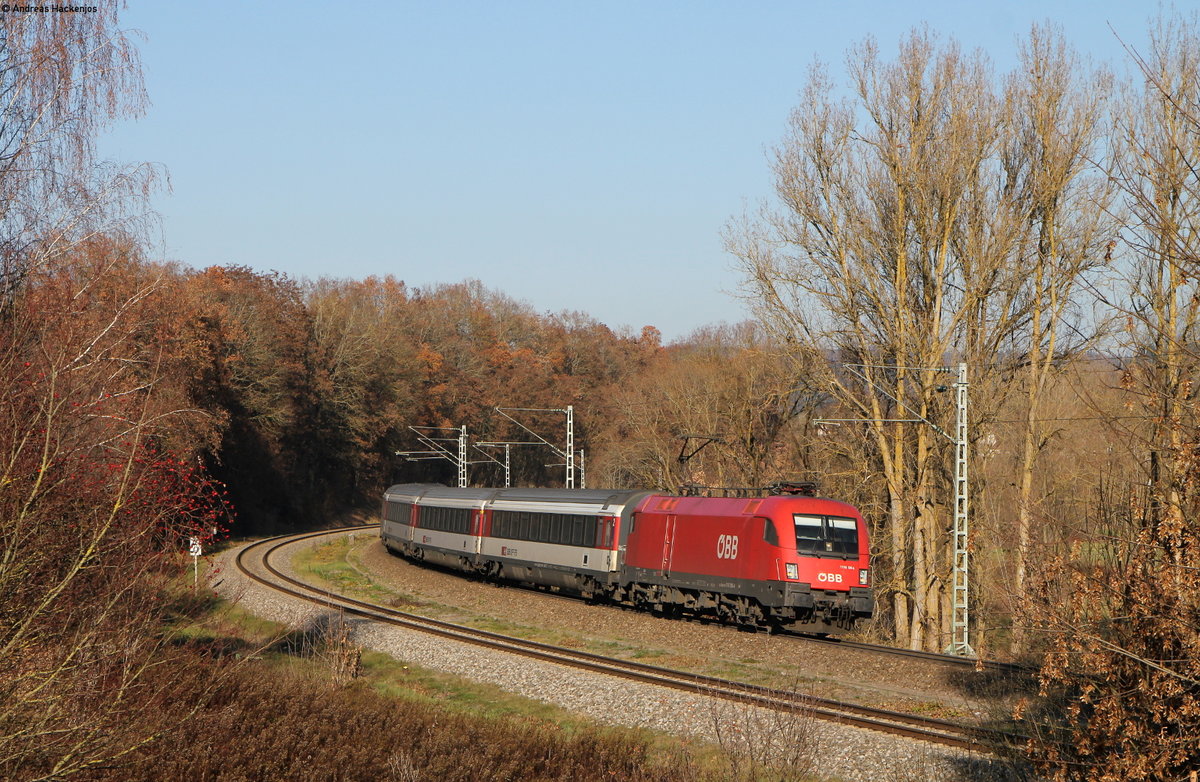 1116 094 mit dem IC 187/RE 50187 (Stuttgart Hbf-Zürich HB/Singen(Htw)) bei Rottweil 18.11.18