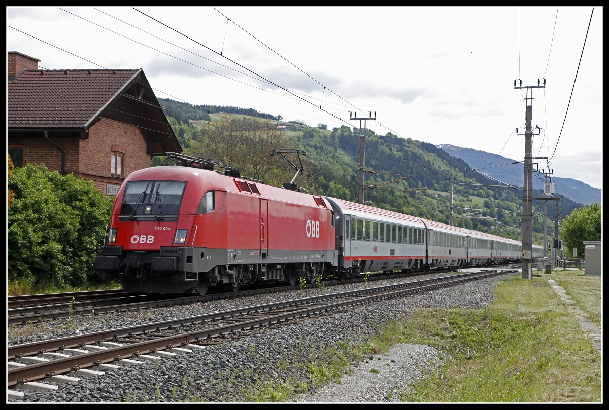 1116 094 mit Eurocity in Rothenthurn am 22.05.2019.