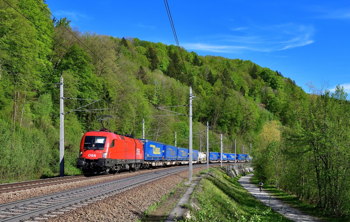 1116 103 mit einem KLV am 09.05.2021 bei Ingling.