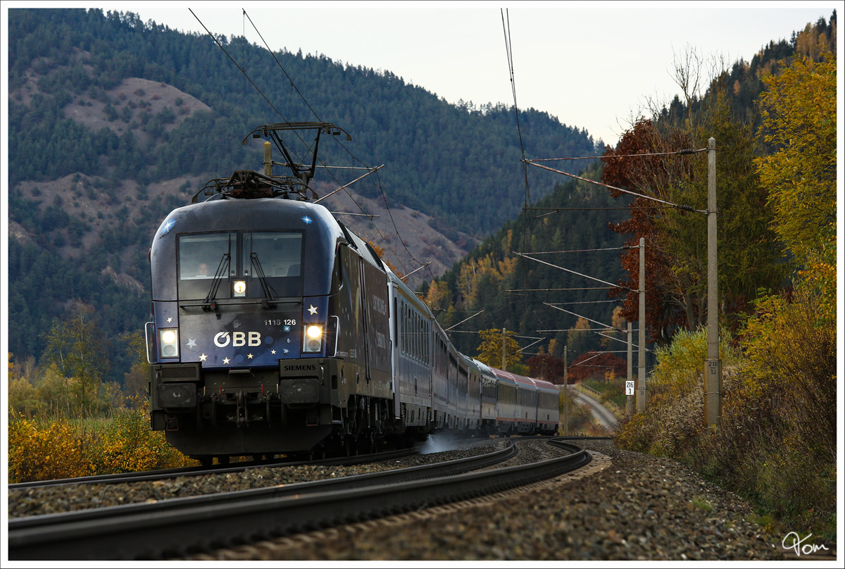1116 126  Licht ins Dunkel  mit EC 103  Polonia  von Warschau nach Villach. 
St Lorenzen 25.10.2013