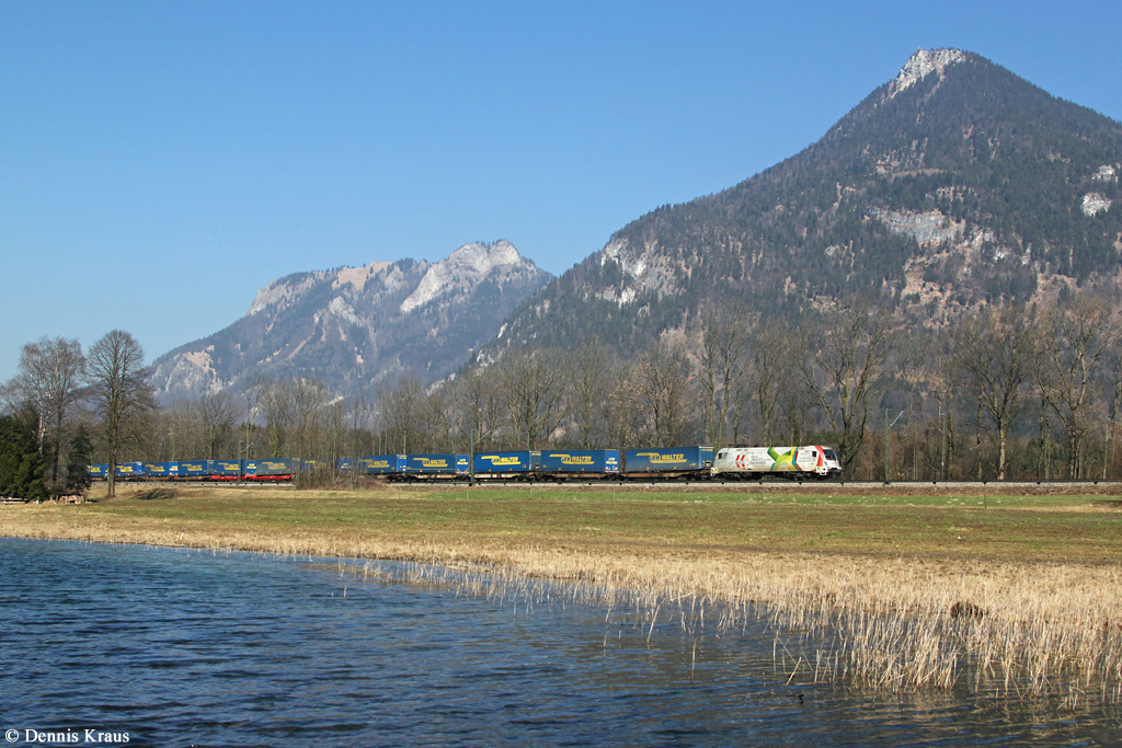 1116 130 mit einem KLV Zug am 13.03.2014 bei Niederaudorf.