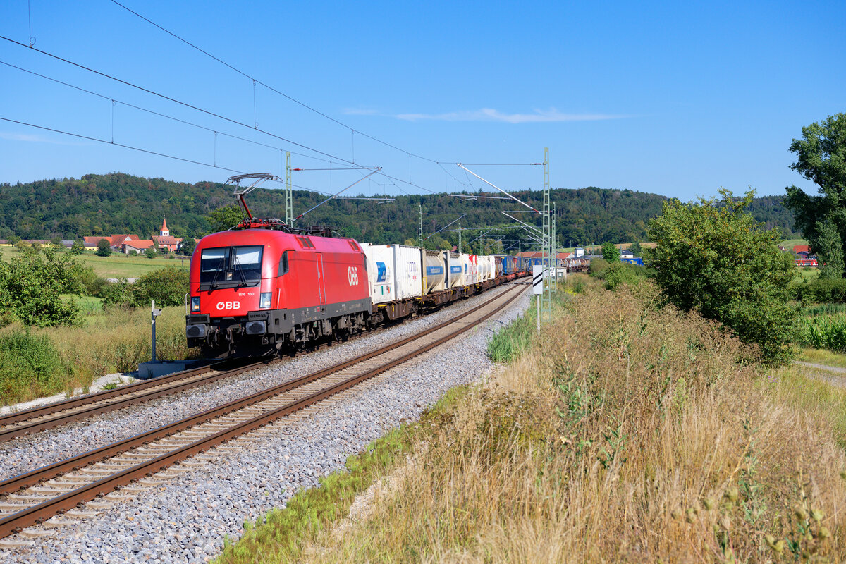 1116 130 ÖBB mit einem KLV-Zug bei Oberdachstetten Richtung Würzburg, 06.08.2020