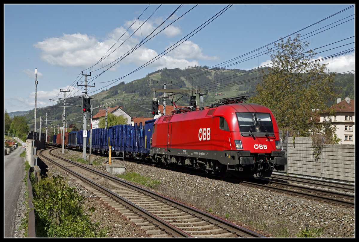 1116 131 mit Güterzug bei Bruck/Mur am 6.05.2020.