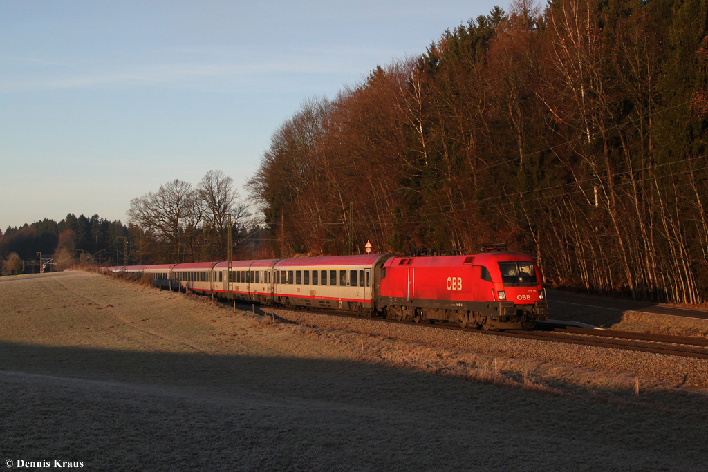 1116 135 mit IC 861 am 21.12.2013 bei Hufschlag.