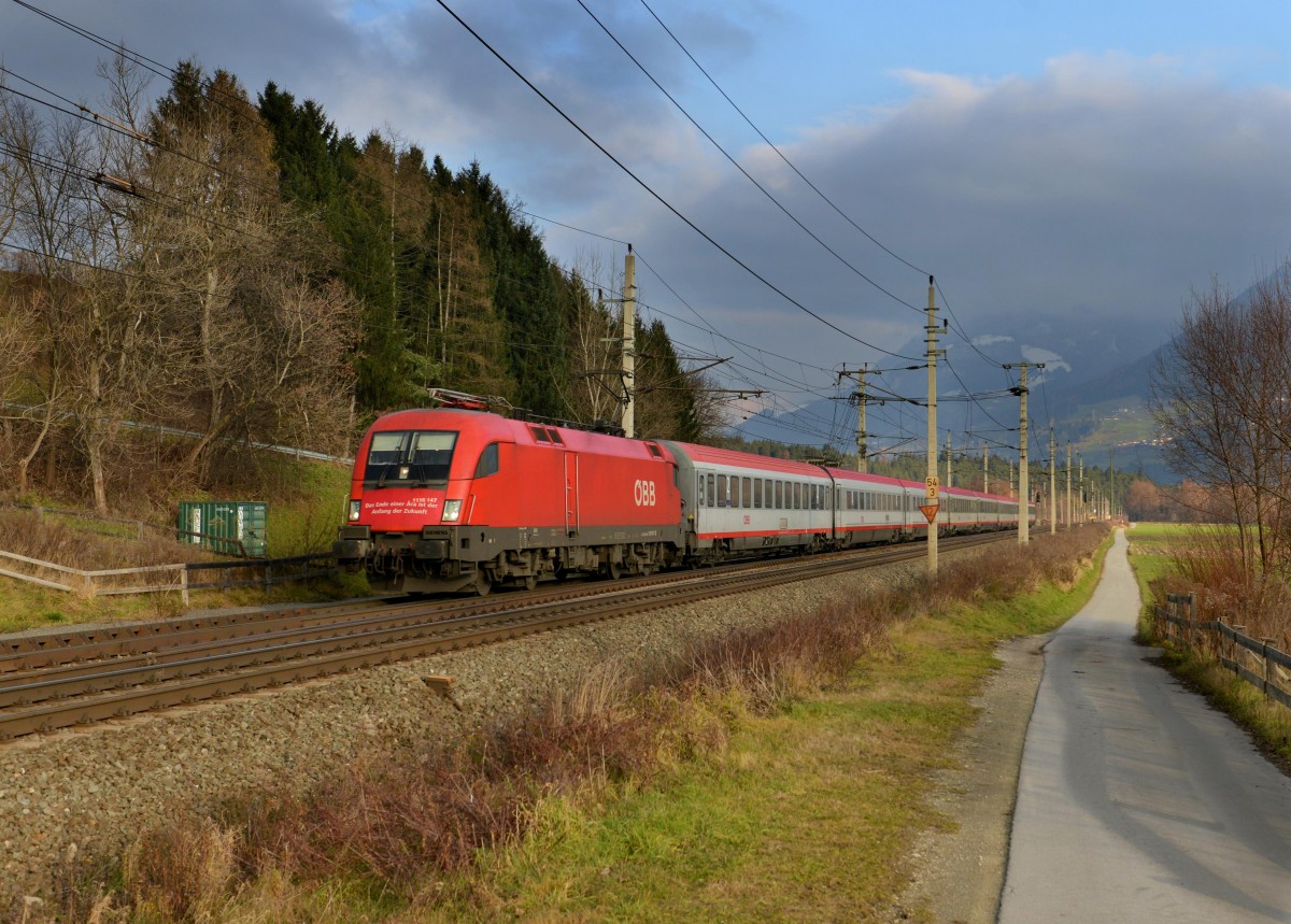 1116 147 mit einem OIC nach Bregenz am 01.12.2012 bei Terfens.