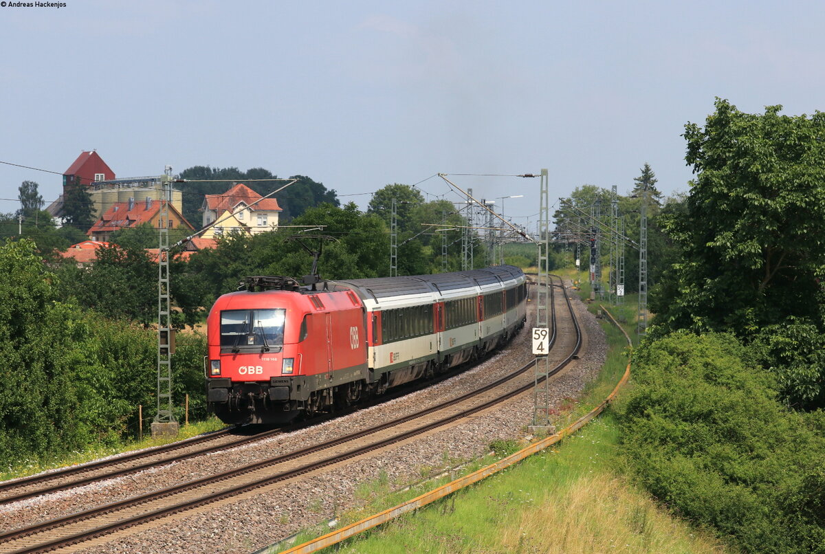 1116 148 mit dem IC 189/RE 50189 (Stuttgart Hbf-Zürich HB) bei Eutingen 20.7.21