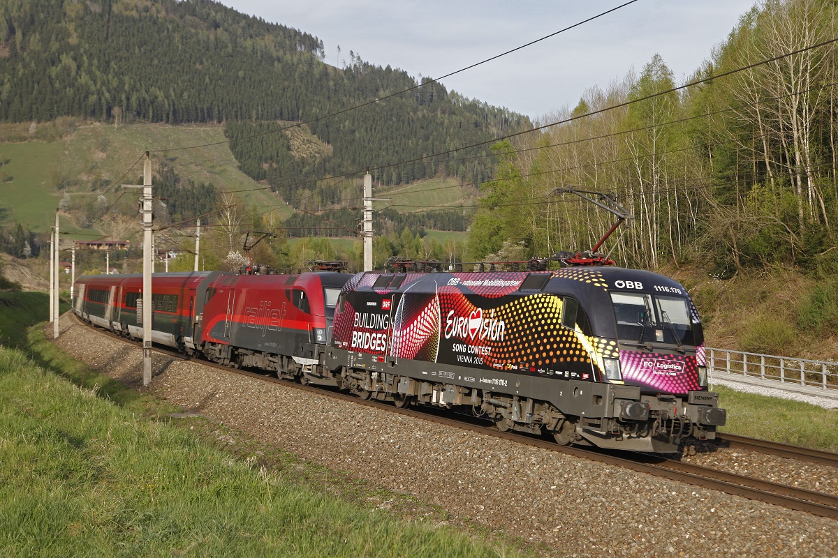 1116 170 + 1116... mit RJ631 bei Bruck an der Mur am 25.04.2015