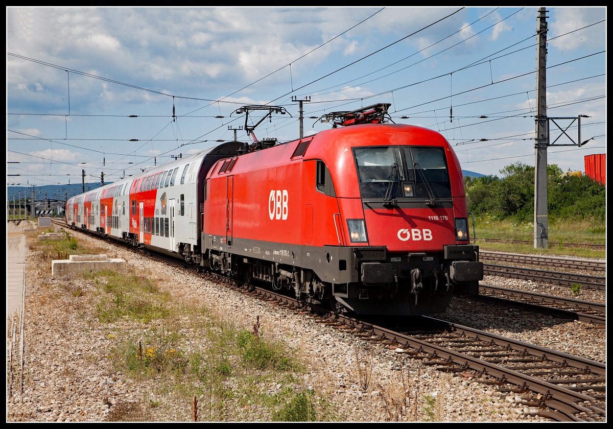 1116 170 mit Regionalzug in Leobersdorf am 18.06.2018.