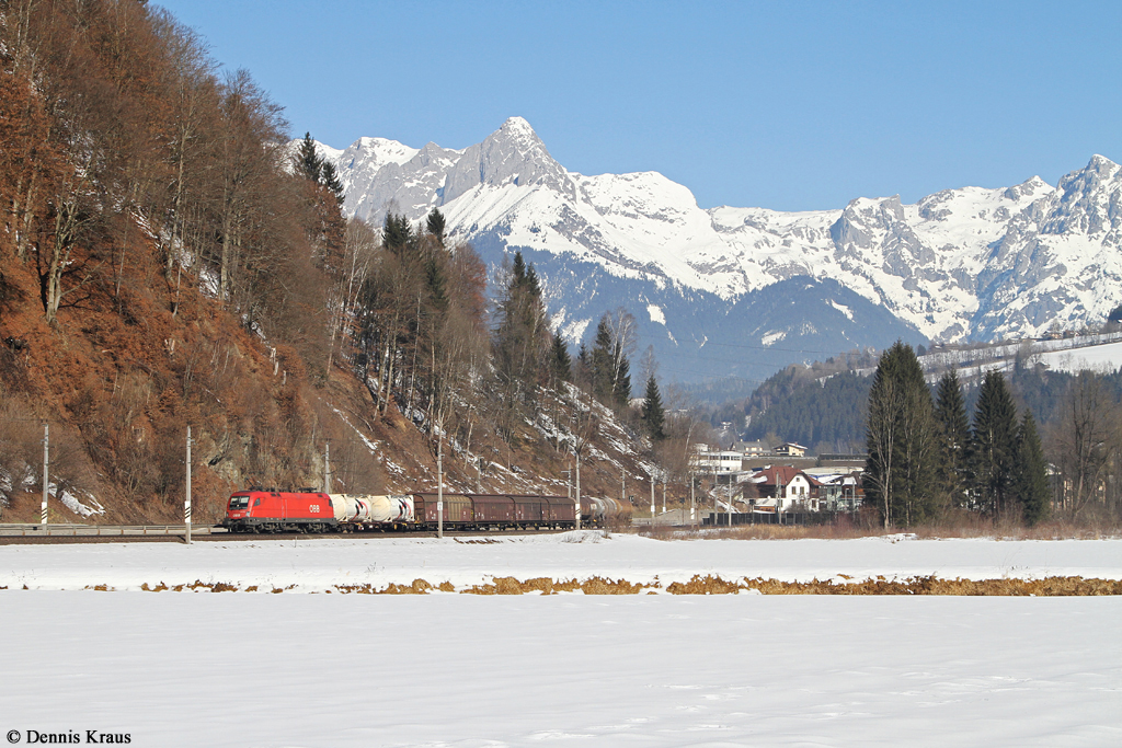1116 172 mit Güterzug am 14.02.2015 bei Mitterberghütten.