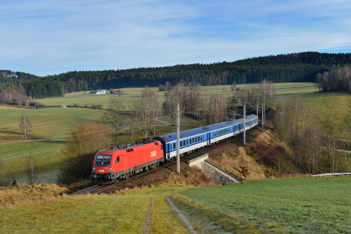 1116 176 mit einem REX am 22.11.2016 bei Hörschlag. 