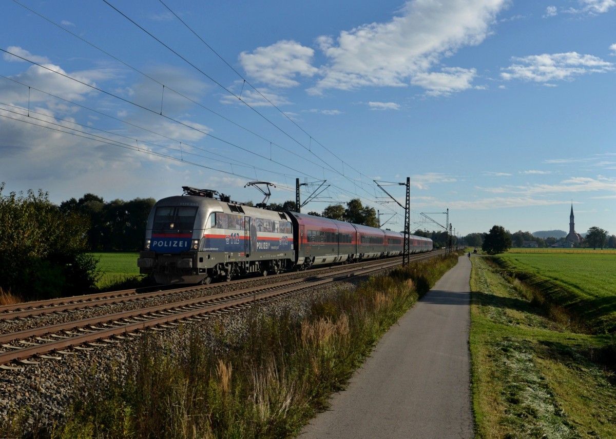 1116 250 mit einem Railjet am 13.10.2013 bei bersee.