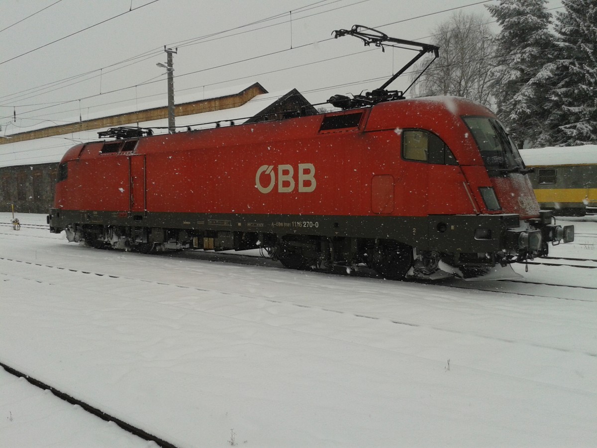 1116 270-0 wartet am 6.2.2015 im Bahnhof Lienz auf ihren nächsten Einsatz.