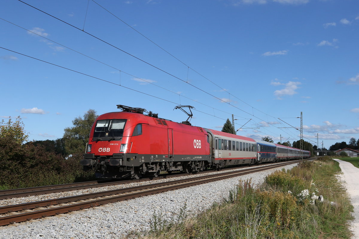 1116 273 mit einem  EC  aus Salzburg kommend am 4. Oktober 2020 bei Übersee am Chiemsee.