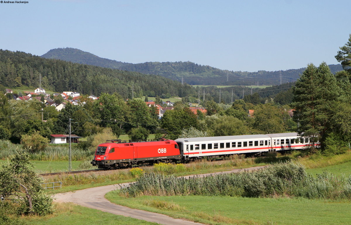 1116 280 und 1116 099 mit dem IC 2386 (Tuttlingen-Stuttgart Hbf) bei Neufra 18.8.19